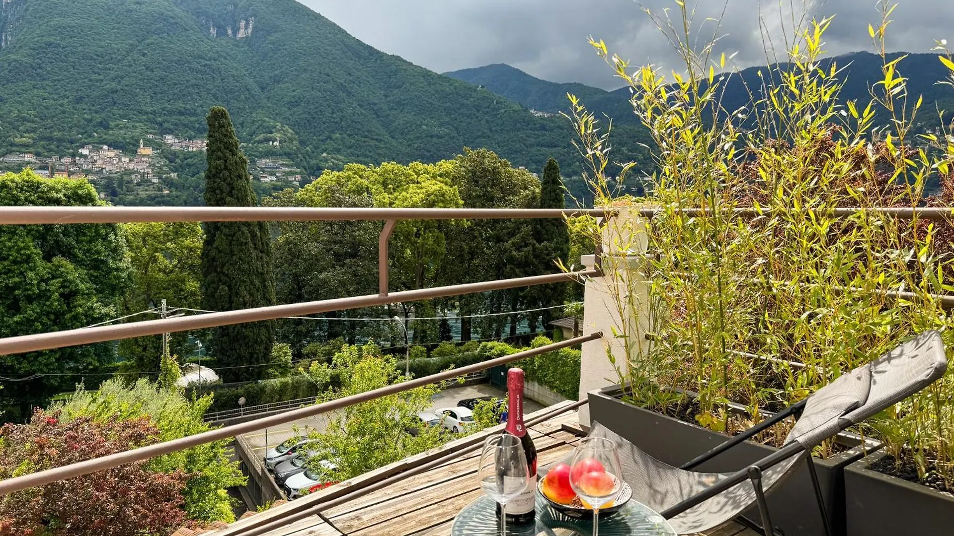 P Terrace Exclusive Apartment - Lake View With Terrace - Free Parking Laglio