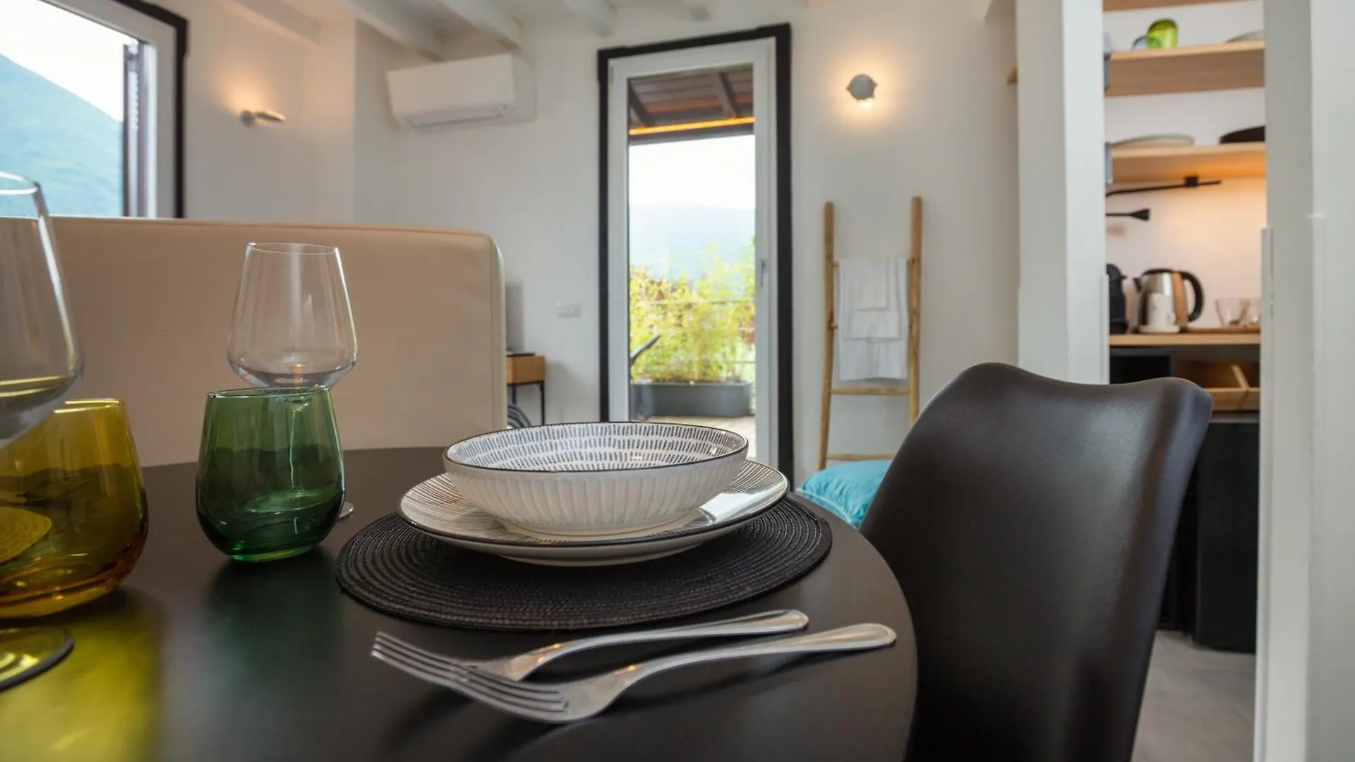 P Terrace Exclusive Apartment - Lake View With Terrace - Free Parking Laglio
